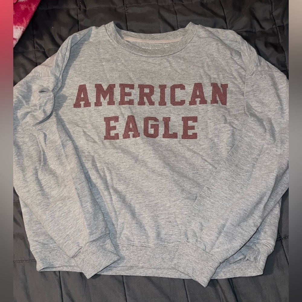 American Eagle Heather Gray Pullover
